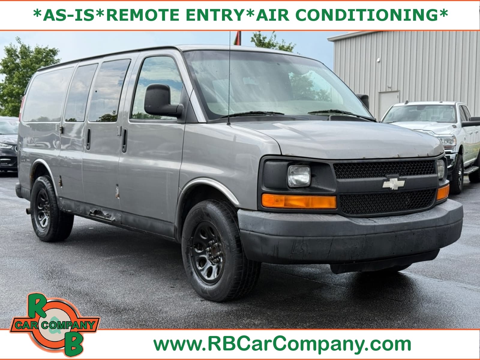 2009 Chevrolet Express Cargo Van